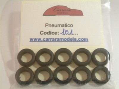CM-P101 n° 10 Pneumatico in gomma battistrada puntinato pirelli misure DE 14 x DI 9 x L 5,5 - scala 1:43